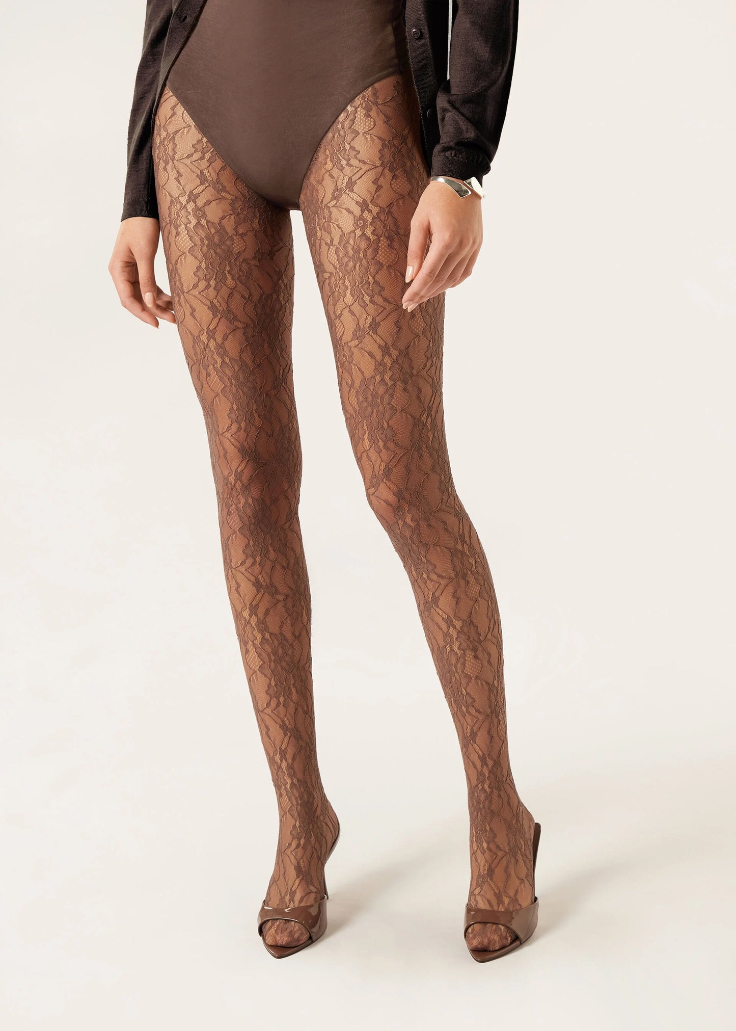 #9C6752, Marron taupe